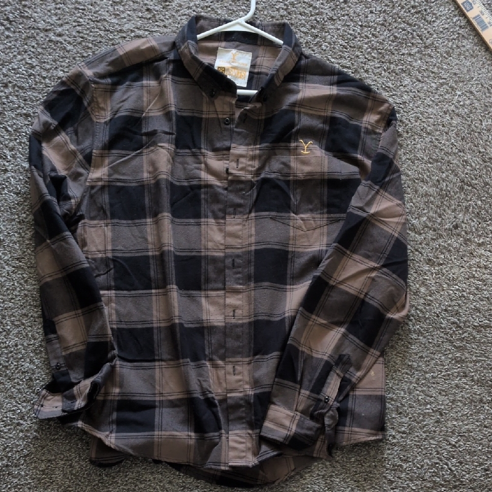 RSVLTS Men's Yellowstone Black and Brown Plaid‎ Button-Down Shirt